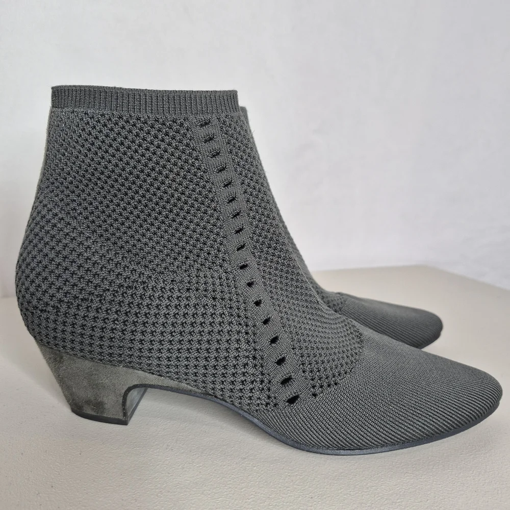 Eileen Fisher Purl Knit Sock Booties - Size 9